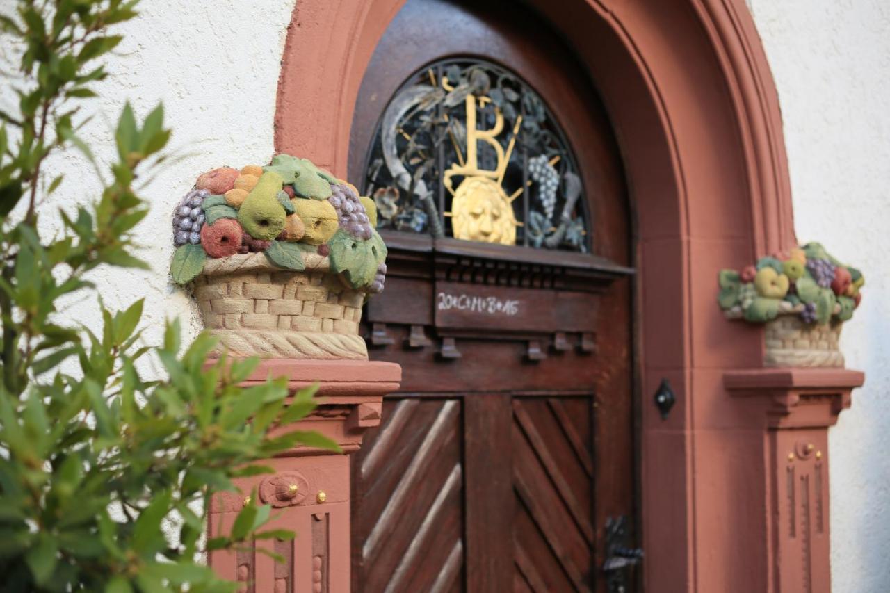 Bio-Weingut, Gaestehaus Und Kraeuterhof Flomborn Exterior photo